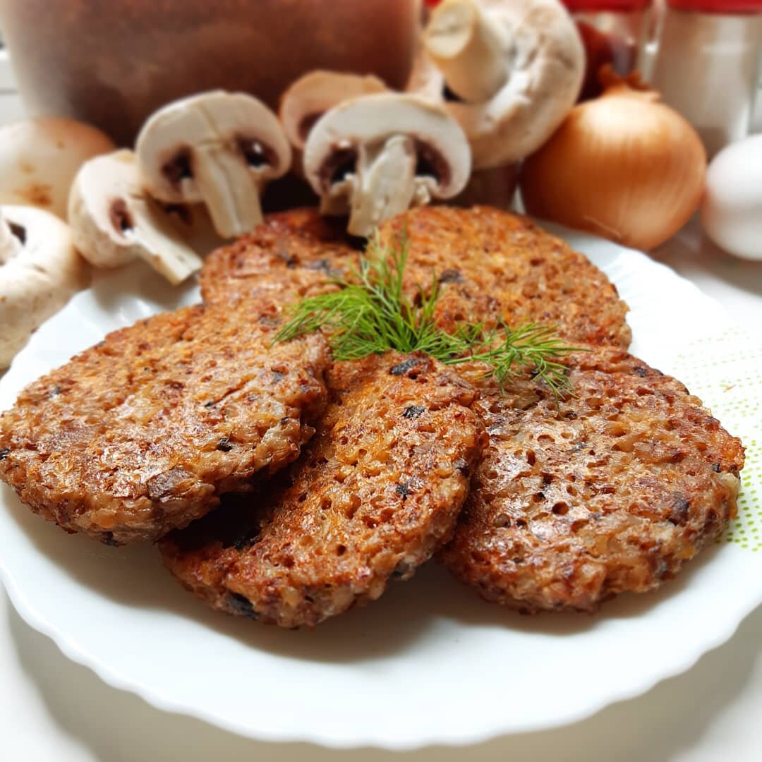 Котлеты гречнево-грибные 