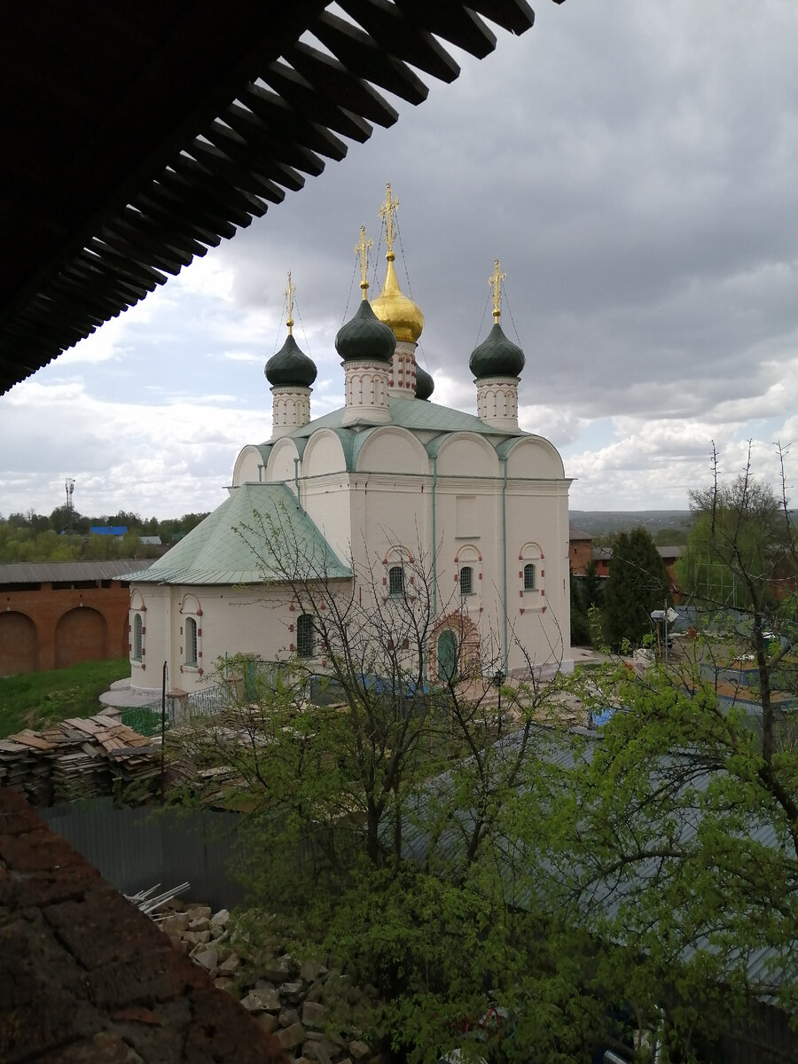 Никольский собор 17 века в Зарайском Кремле