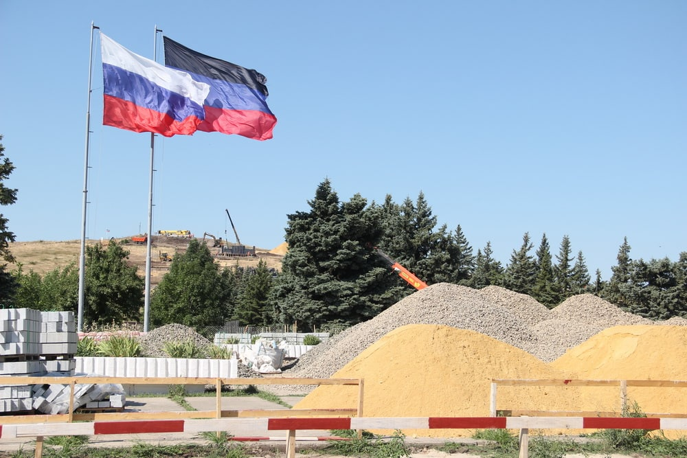Стали известны слова, которые высекут на Саур-Могиле