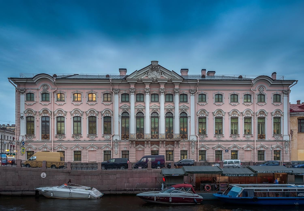 Строгановский дворец сайт. Дворец Строгановых в Санкт-Петербурге. Русский музей, Строгановский дворец, Санкт-Петербург. Строгановский дворец Растрелли. Дворец Строганова в Петербурге Растрелли.