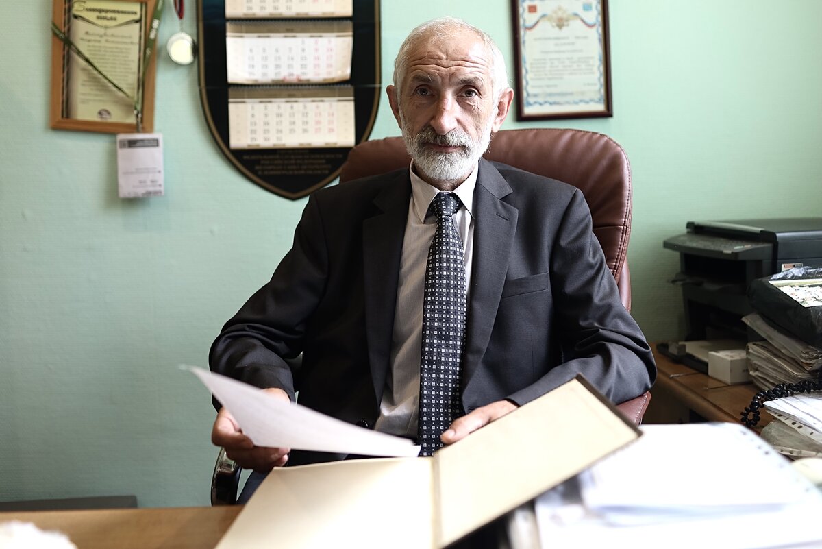 Горбунов андрей ирниту. Киберсердце ннгу. Профессор разработавший. Никлаус вирт паскаль. Пожилой преподаватель.