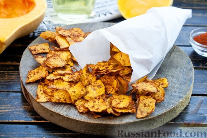 тыква, масло растительное, паприка молотая, орех мускатный, соль, перец чёрный молотый