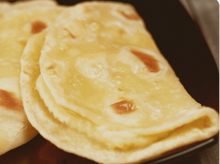 Татары - кыстыбый, кыстымбый, якмыш. Чуваши - хĕстнĕпай. Башкиры - кыстыбай