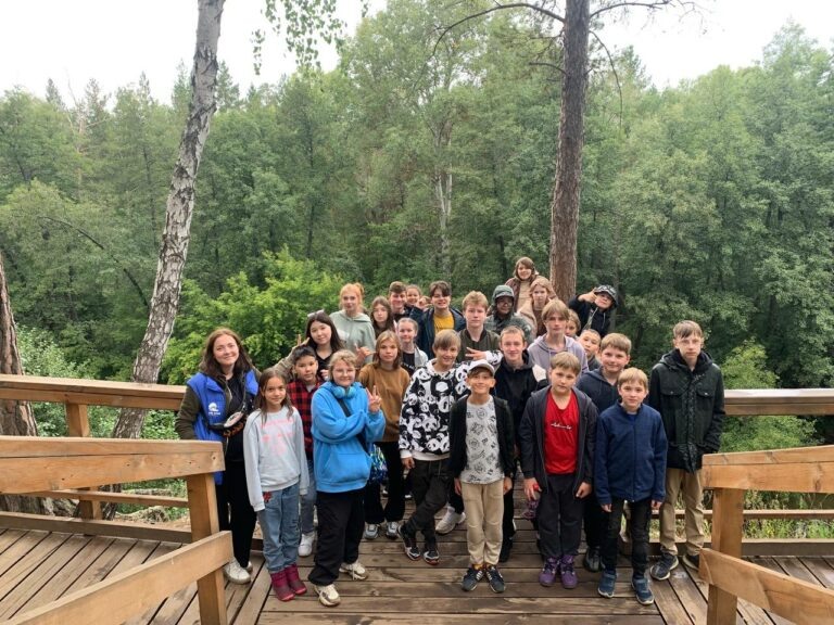    Оренбургские школьники по областной программе бесплатно посещают туристические маршруты Белов Михаил Александрович