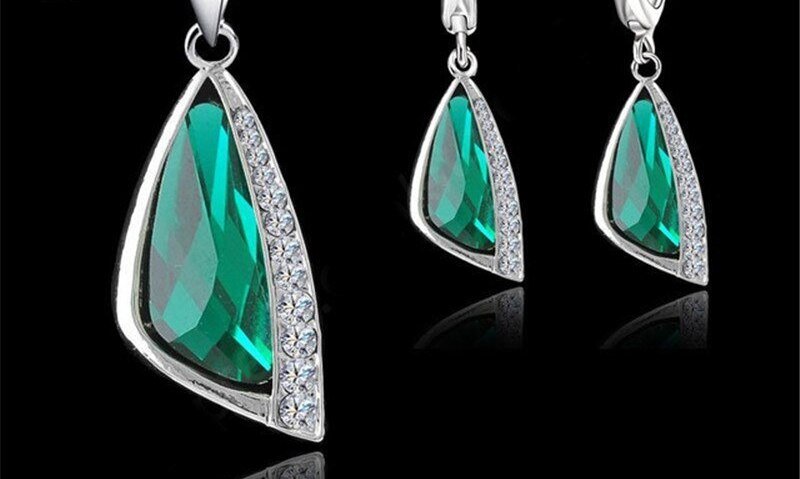 Фото для обложки с сайта https://aliradar.com/i