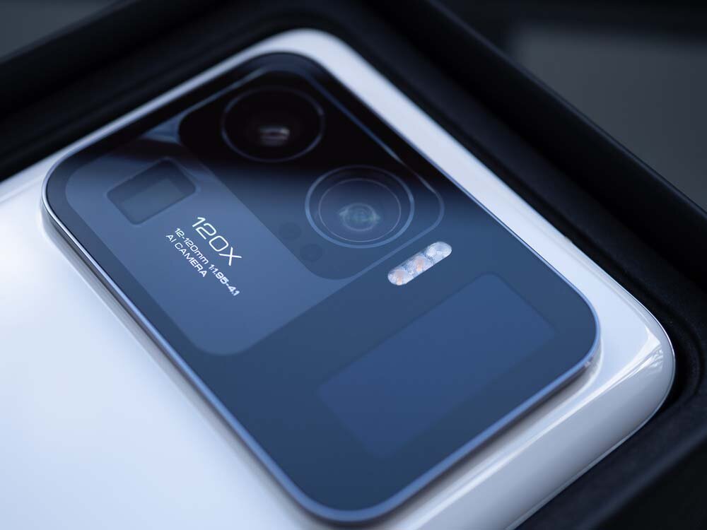 дизайн острова камер Mi 11 Ultra