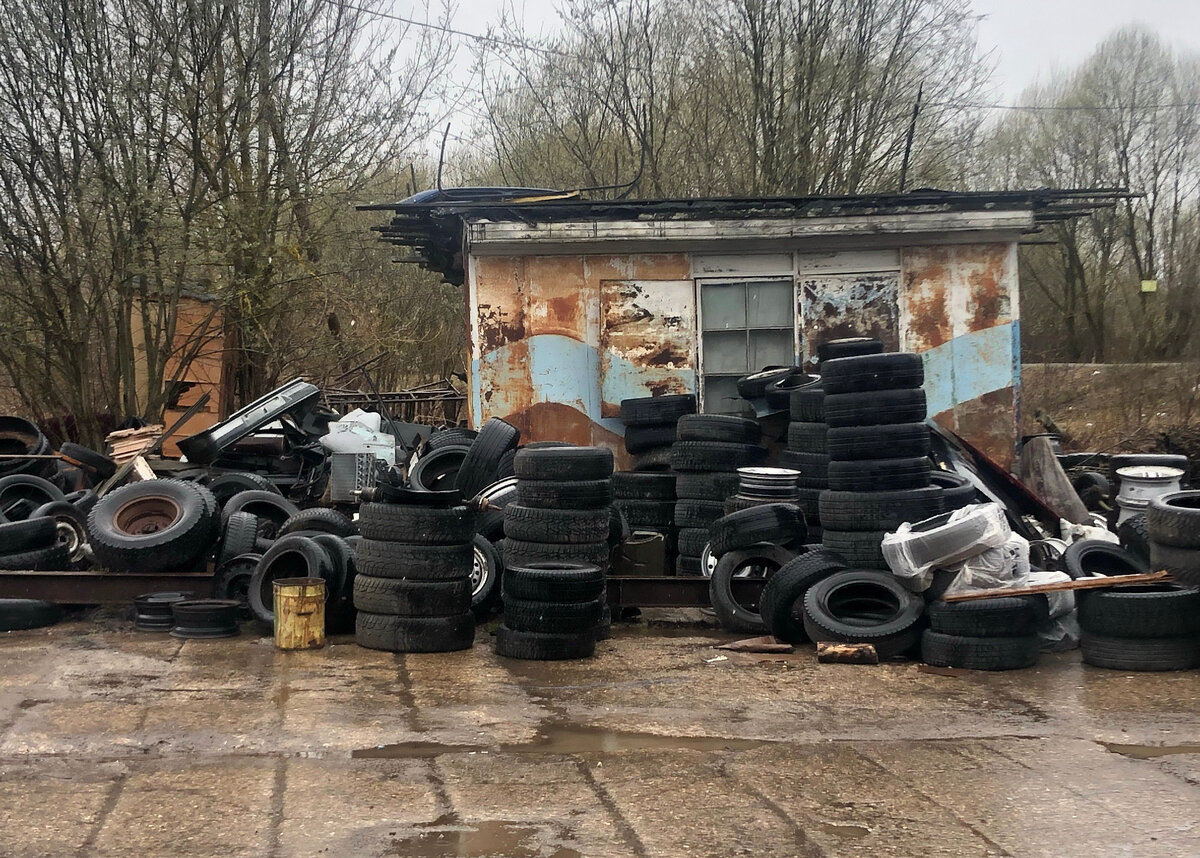 Деревенский шиномонтаж. Фото автора статьи.