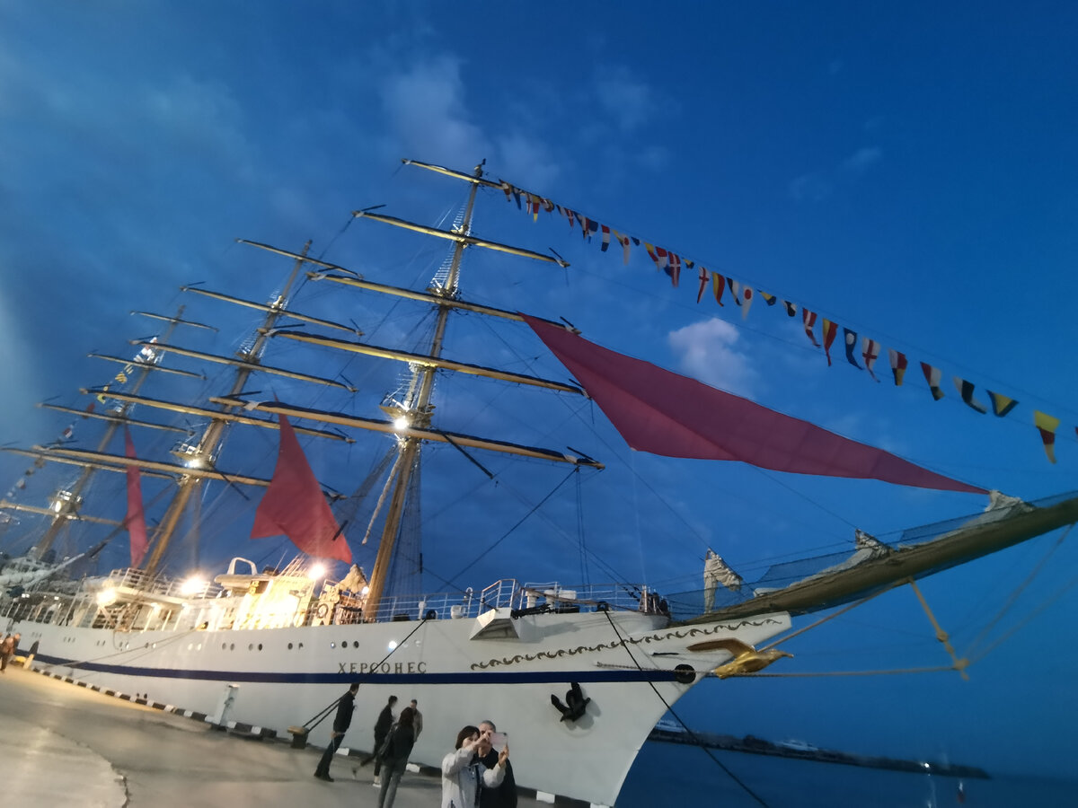 Я очень хочу донести всем женщинам, что не страшно уходить, страшно жить так, калеча жизнь себе и детям!