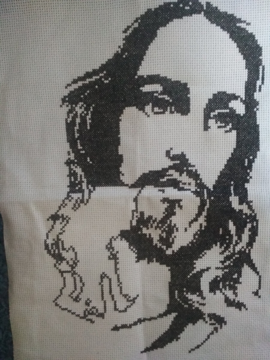 Остался один день работы, и можно будет вплотную заниматься другими вышивками