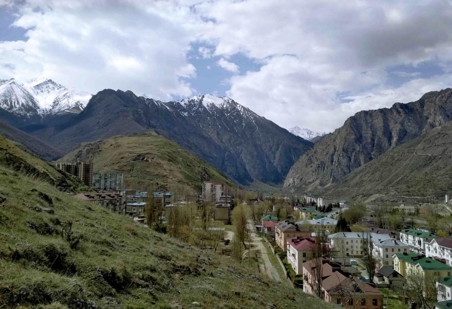 Былым город. Кабардино-Балкария Тырныауз. Тырныауз Приэльбрусье. Город призрак Кабардино Балкария Тырныауз. Терскол Тырныауз.