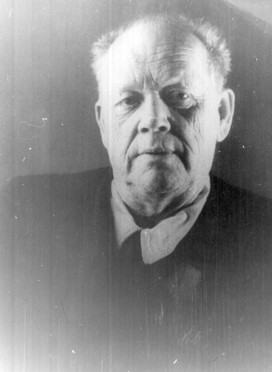 Василий Васильевич Каменский. ГАПК, ФФ. Оп.5п. Д.0958.