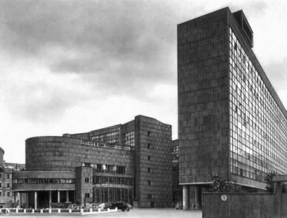 Здание Центросоюза. Архитектор Ле Корбюзье, Москва, 1928 – 1936. Источник: БСЭ