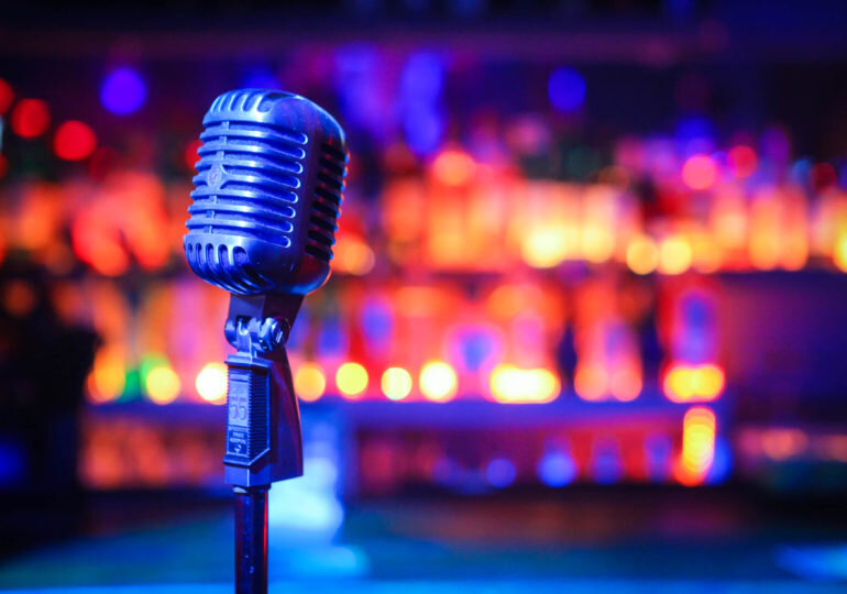 Голос Регионов: Караоке в собственной квартире хотят запретить законодательно 