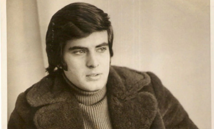 В те годы его причёску копировали многие юноши, стремясь походить на своего кумира