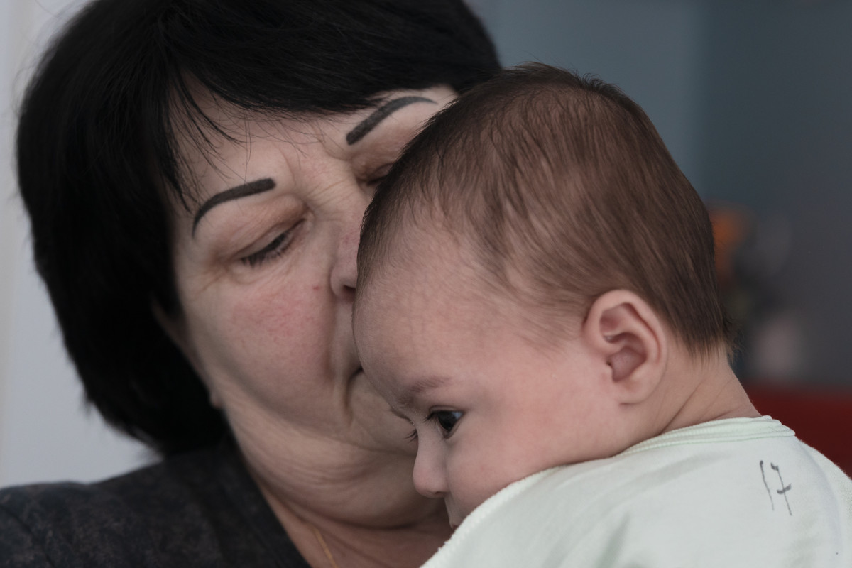 Синдром брошенного ребенка. Патронажная няня для брошенных детей. Синдром брошенного ребенка. Коррекция психического развития детей с зпр. Синдром брошенного ребенка.