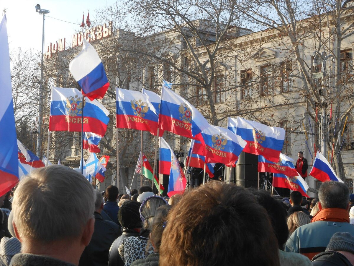 Фото личное. Накануне референдума в Крыму, Севастополь, 2014 год.