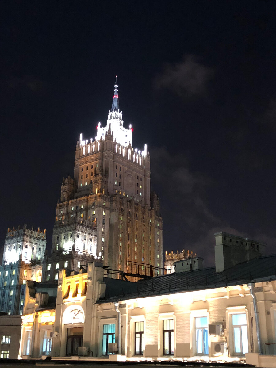 МИД, фото автора