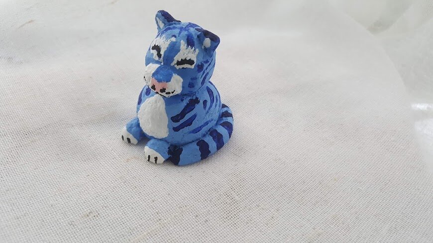 Сувенир "Голубой тигрёнок". Папье-маше.