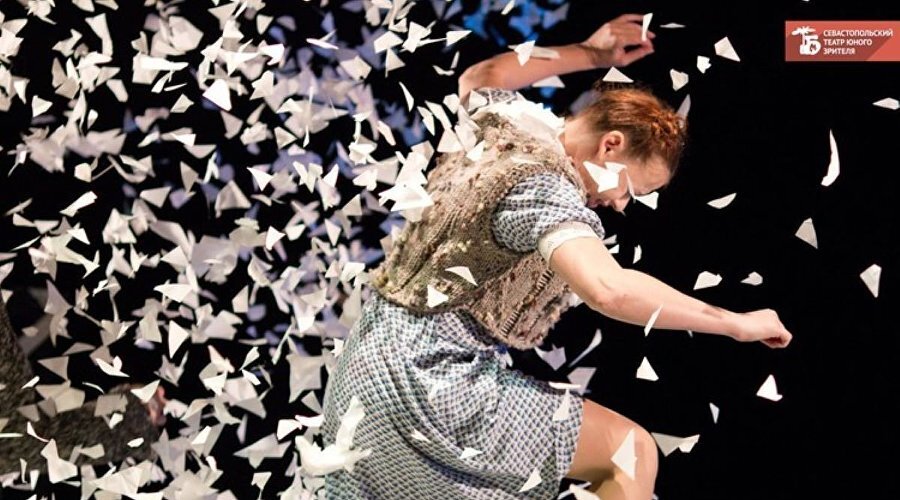 Спектакль СевТЮЗа «Бах-бах-бах!» / Фото: пресс-служба театра