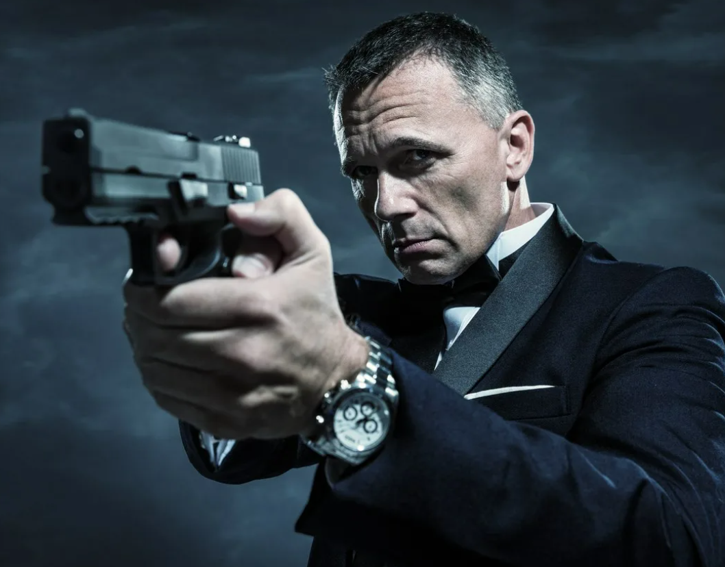 Агенты анкл злодеи. Фёдор бондарчук шпион 2012. Агенты анкл кгб. Самая шпиона. Джонни диллинджер джонни депп.