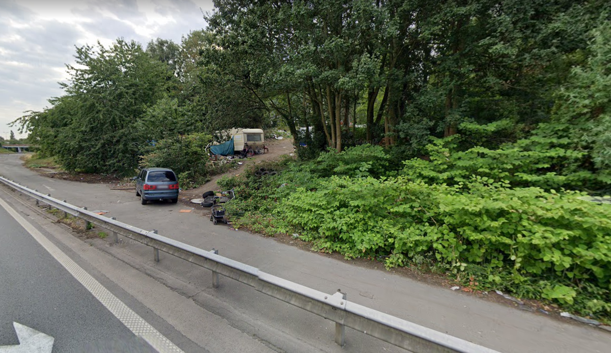 Палаточные городки всегда очень грязные и находиться с ними рядом небезопасно