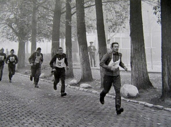 личным примером...