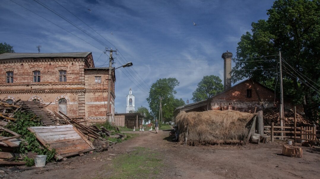 Население около 9 тысяч человек