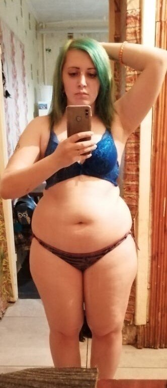 На этом фото Катя: её вес на этом фото уже максимальный 82 кг.