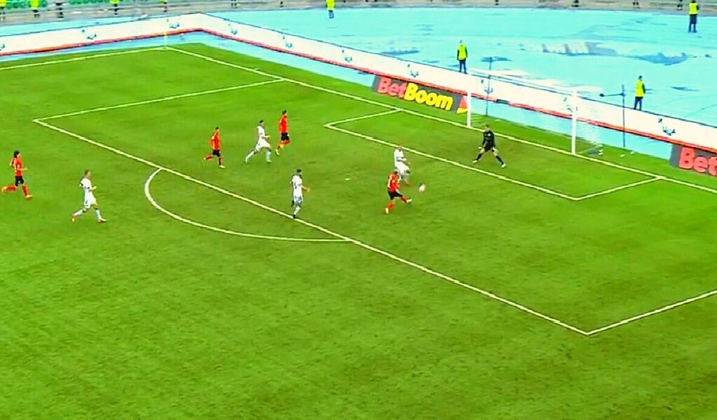 Глушаков открывает счет