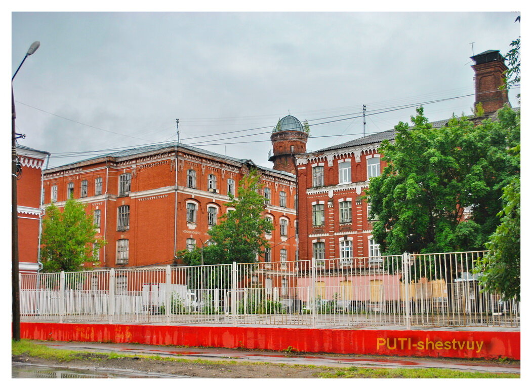 Двор пролетарки (морозовский городок). Казармы двор. Морозовские казармы тверь. Морозовские казармы тверь париж. Двор пролетарки, 83.