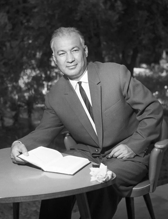 Шараф Рашидов