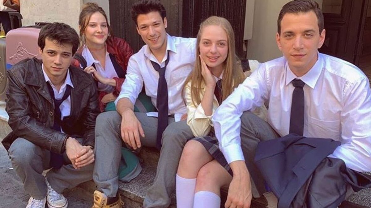 За кадром, источник Яндекс картинки