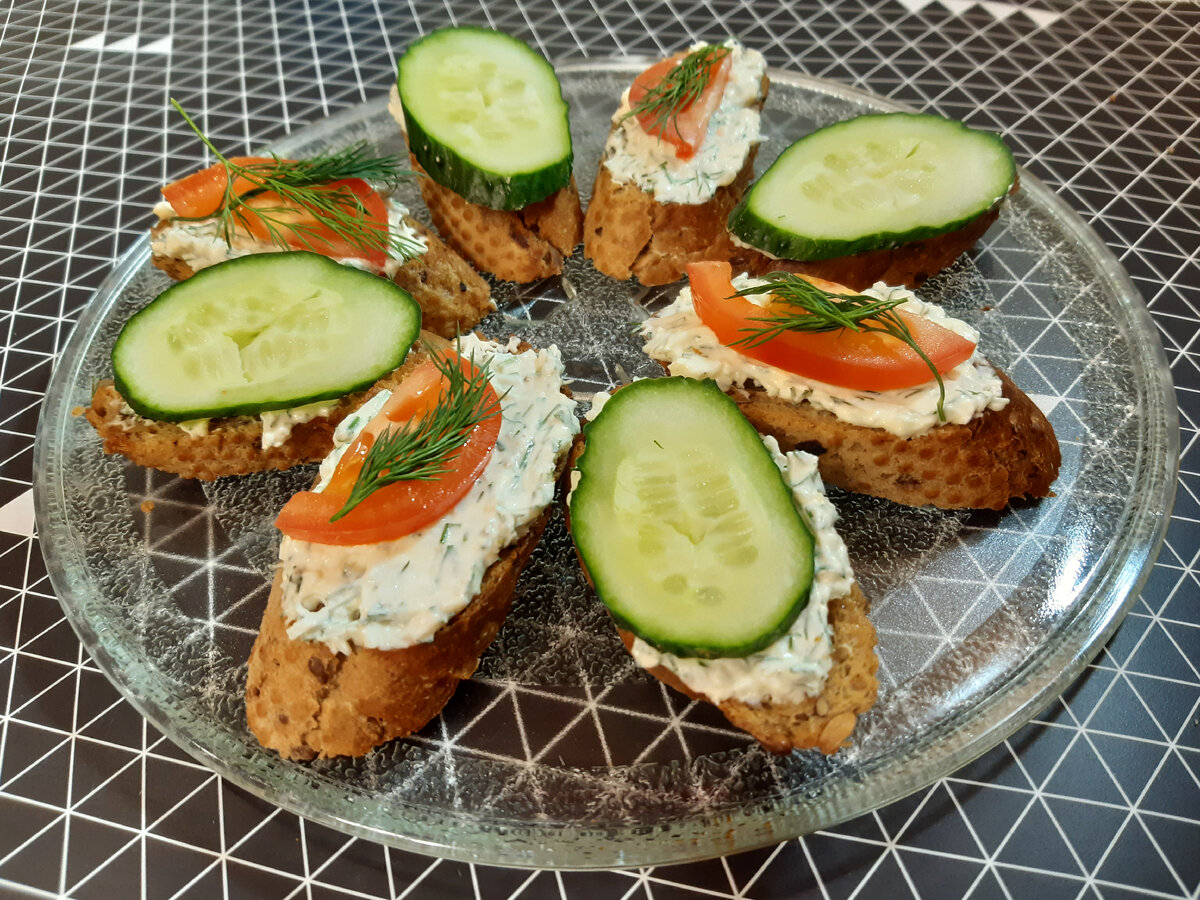 Бутерброды с творожным сыром для правильного питания