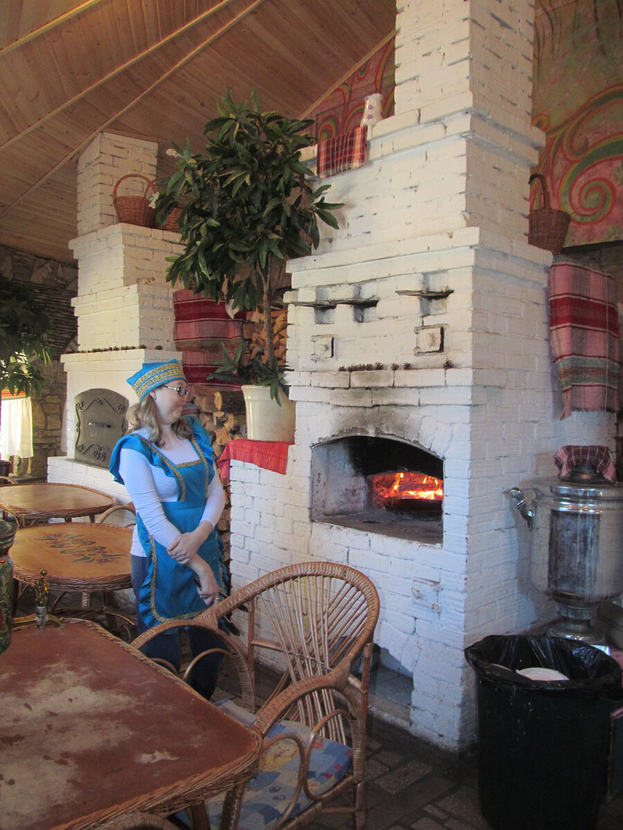 Картинка из личного архива. Хотелось бы чай пить так. Казань, кафе