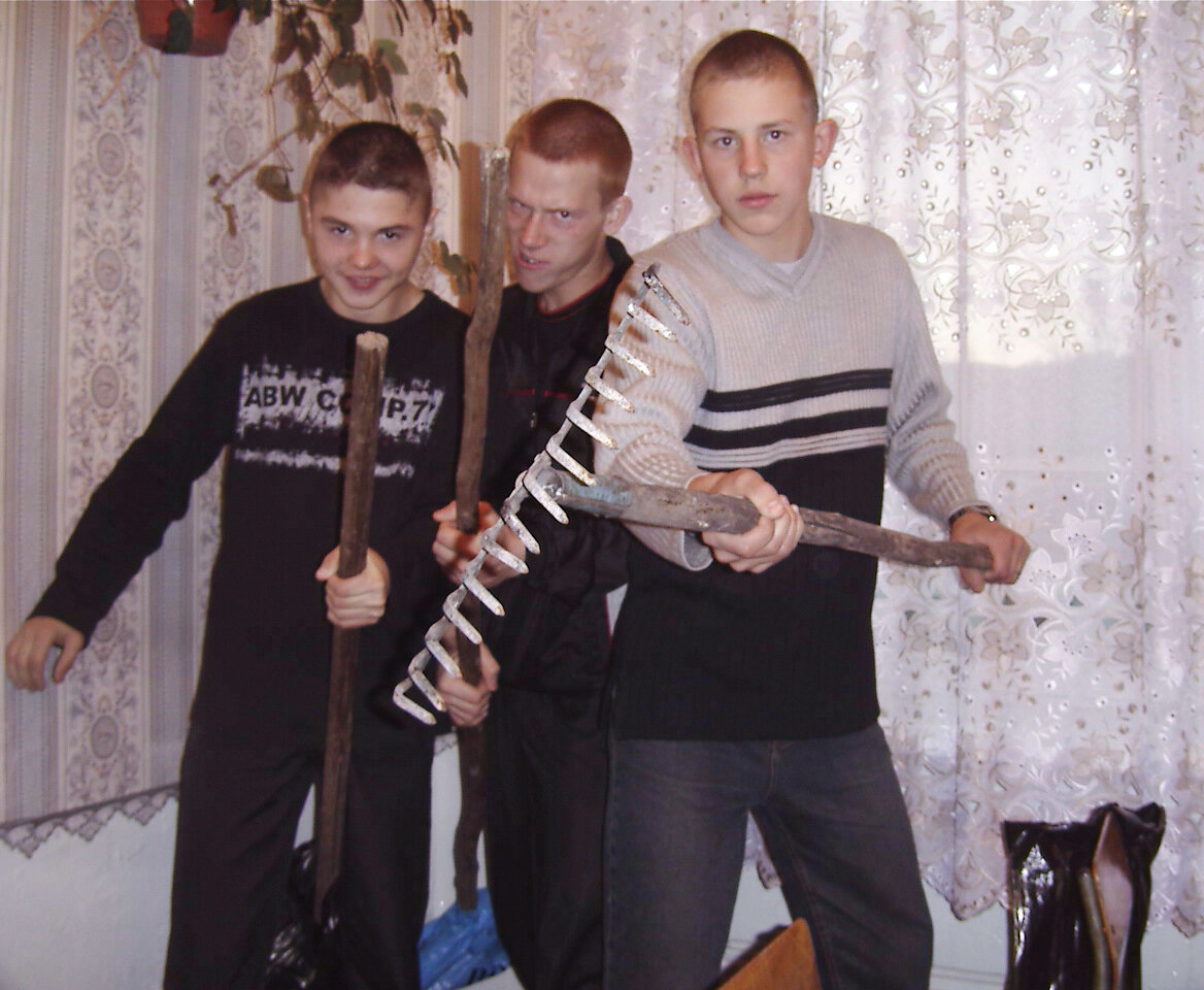 Я с одноклассниками Тёмой и Антохой (Степан Корольков)