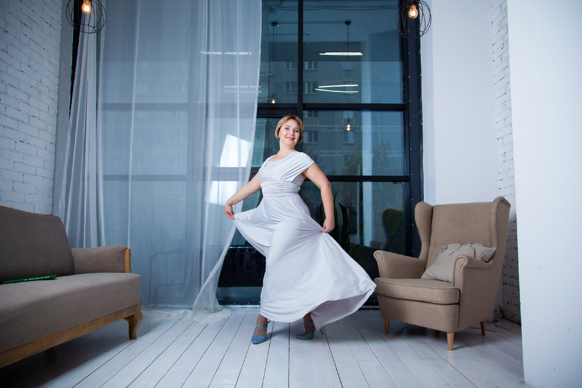 На фотографии Татьяна Колос, продолжатель метода Танцевальная нейропластика