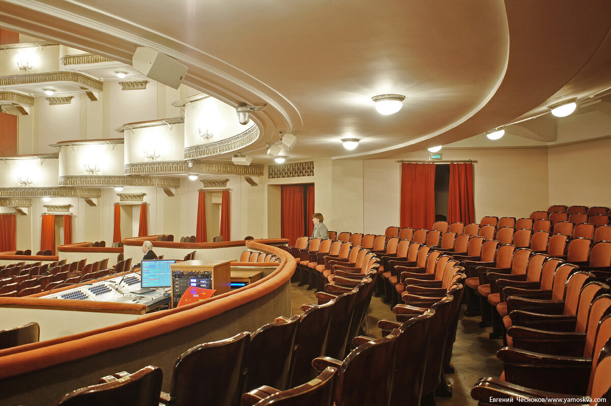Театр имени евгения вахтангова основная сцена фото зала