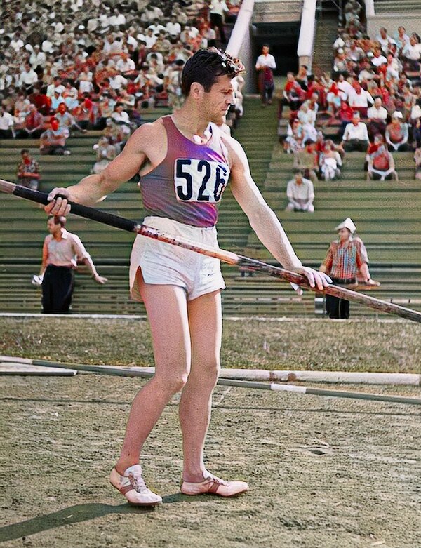 Мастер спорта ссср легкая атлетика. Юрий Думчев легкоатлеты СССР. Кузнецк СССР лёгкая атлетика. Легкая атлетика в СССР спортивные кружки. Левин Владимир Ефимович легкая атлетика на Динамо 1970-80 гг.