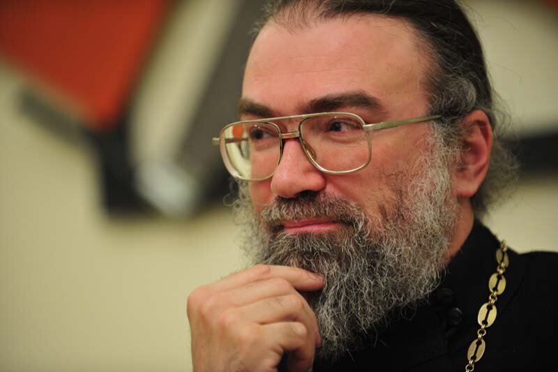 Игумен Петр (Мещеринов) (1966), священнослужитель Русской Православной Церкви, настоятель церкви в честь иконы Божией Матери «Знамение» в селе Долматово, подворья Московского Данилова монастыря; катехизатор, миссионер, публицист, переводчик.