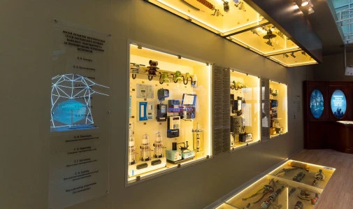 Артефакты выставочного пространства специалисты собирали несколько лет в архивах и частных коллекциях.