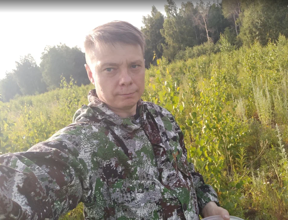 смотрите, как  я замаскировался. Меня не должно быть видно. Если вы меня видите, то вам кажется. 