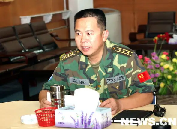 Полковник Ло Фуцян - командир миротворческих сил Китая     Baidu.com