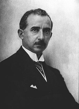 Исмет-паша, командующий турецкими силами в весеннем сражении 1921 года. В 1934 году избрал себе фамилию Инёню.