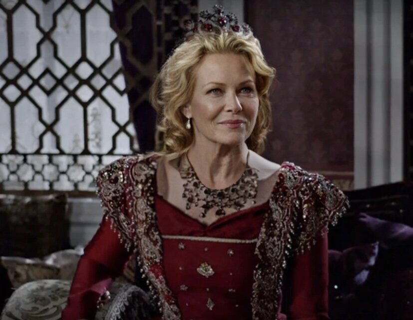 Михримах султан пытается сгладить конфликт.