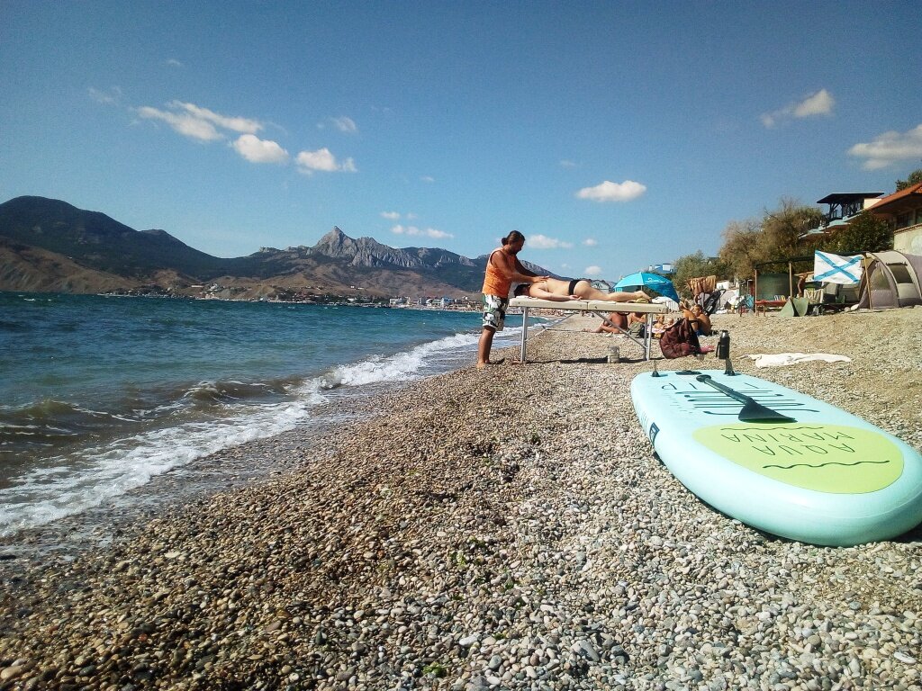 Массаж на пляже. Фото автора канала