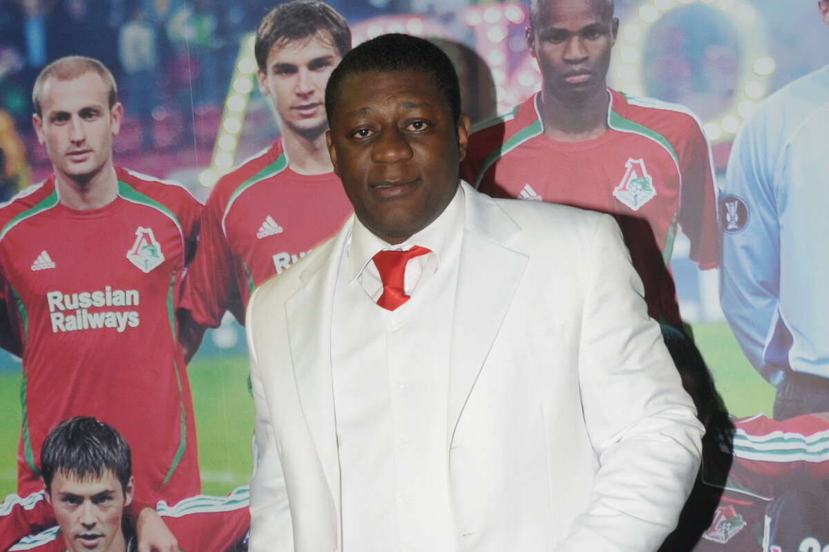     Бывшая жена Пьера Нарцисса напала на его последнюю избранницу в вечер памяти артиста