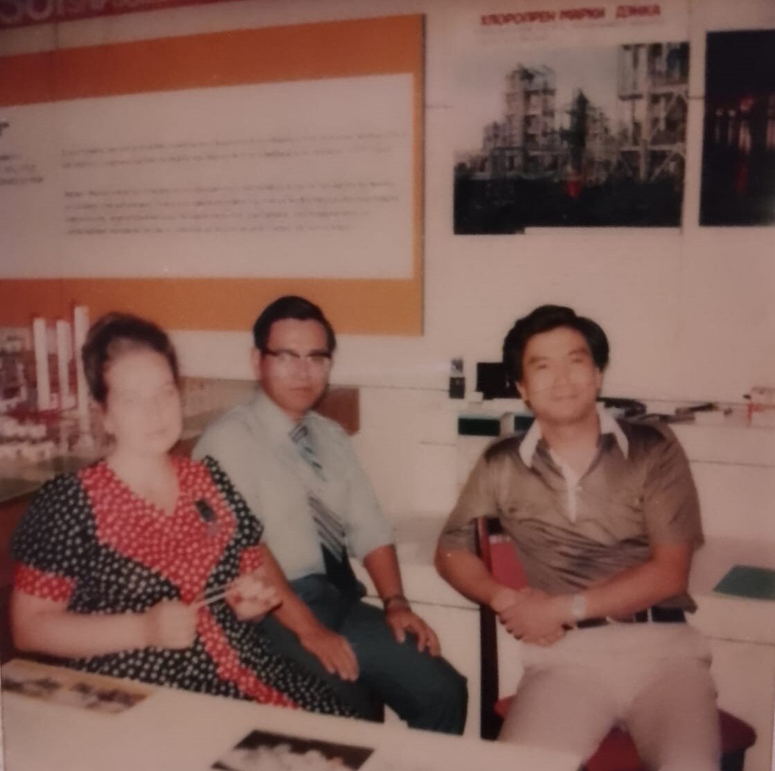 Качество ужасное - снято на "Поляроид".