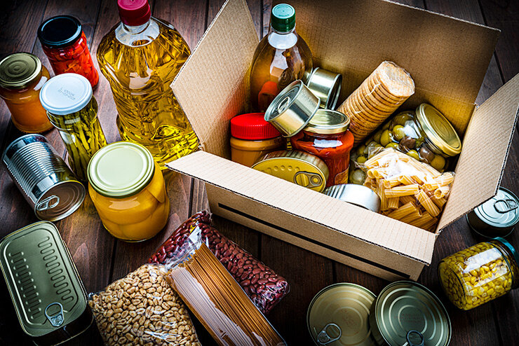    Для длительного хранения продукты лучше пересыпать в герметичные контейнеры