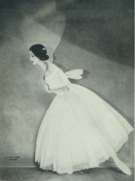 Ольга Спесивцева в партии Жизели в одноимённом балете А.Адана Источник: Pinterest 