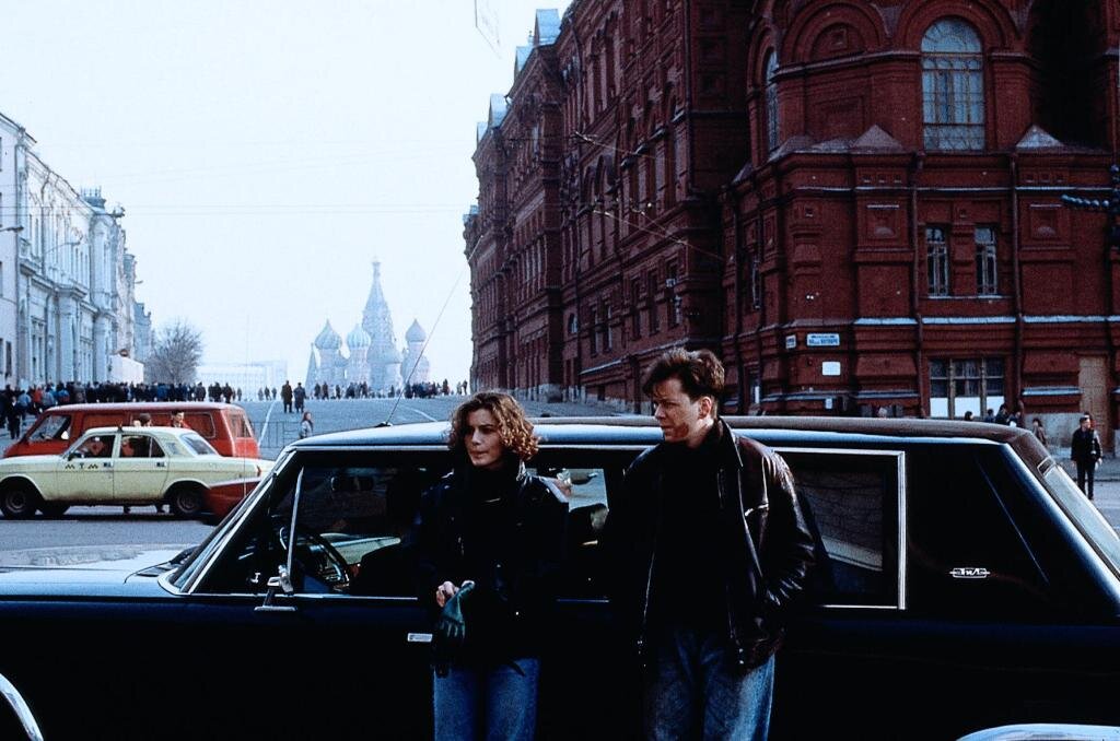 Кадр из фильма "Назад в СССР" (1992)